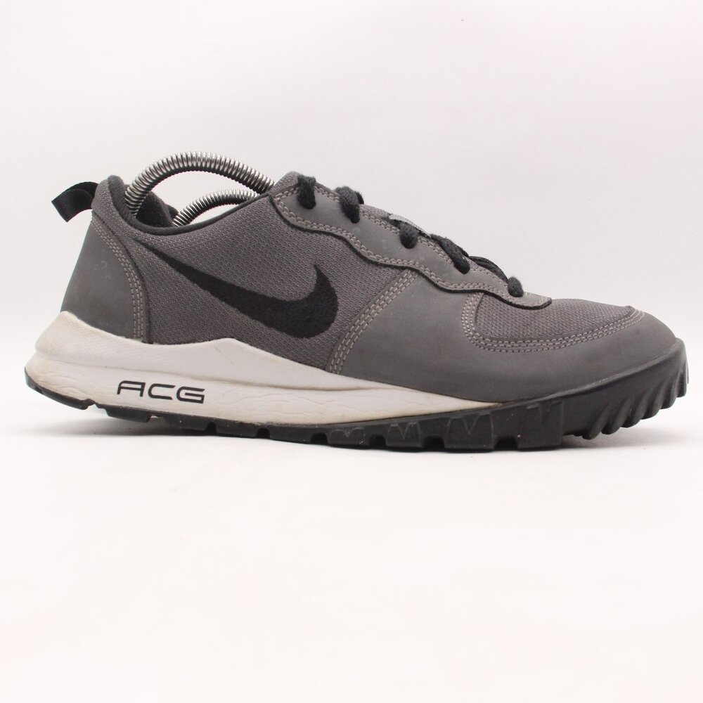 Nike ACG Takos Low Men’s Size 10 Trail Hiking Running Shoe Sneaker 317542-090 - Picture 1 of 9